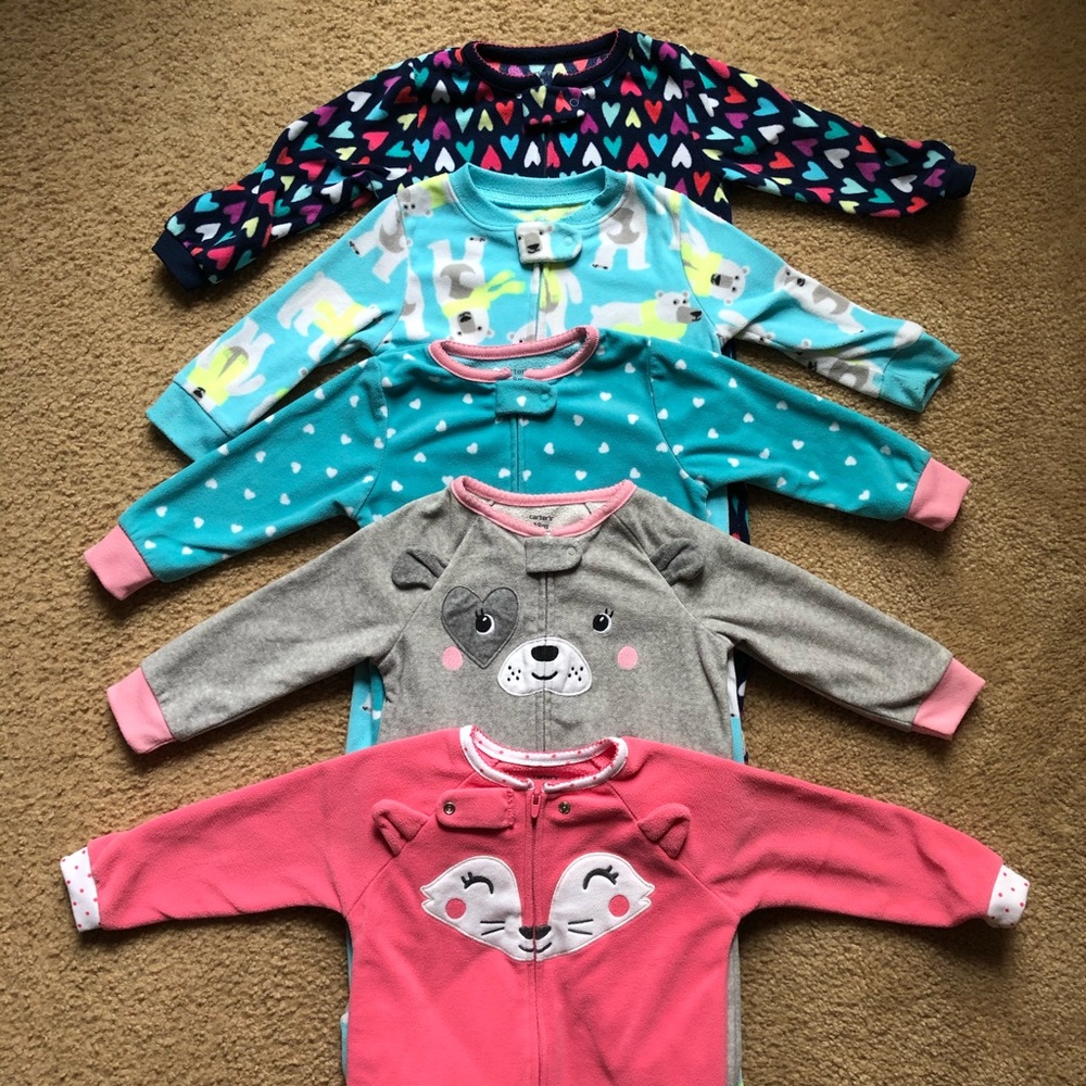 👶🏻 5 Carters Fleece Footie Pajamas 18 months!